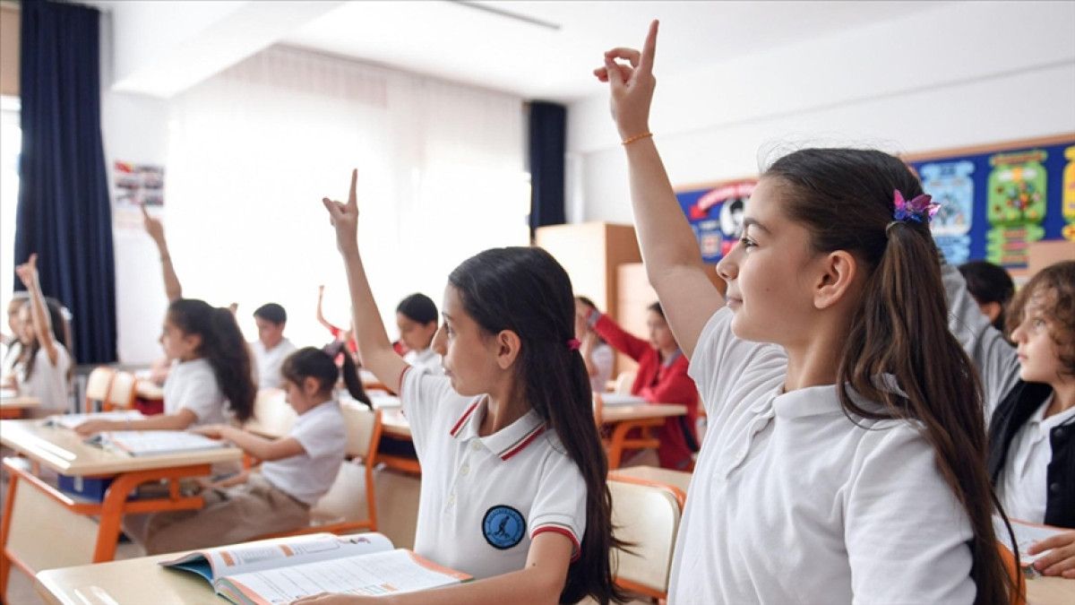 12 Yıllık Eğitim ve Kız Çocuklarının Katılımı Üzerine Bakan Tekin’in Değerlendirmesi