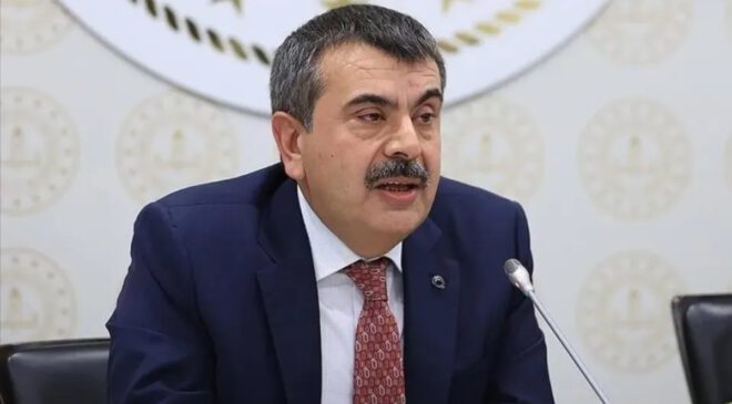 12 Yıllık Eğitim ve Kız Çocuklarının Katılımı Üzerine Bakan Tekin’in Değerlendirmesi