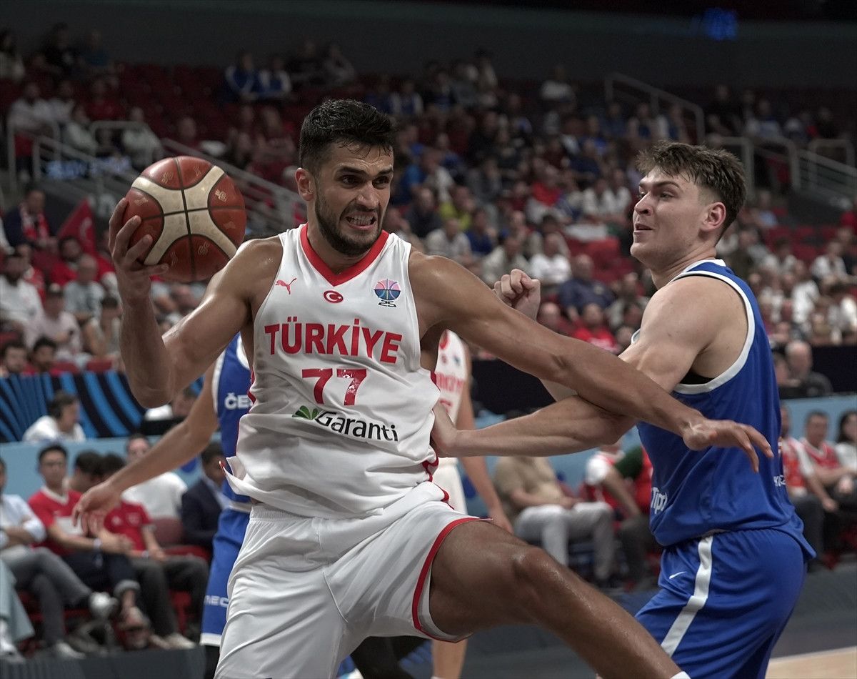 EuroBasket 2025: Türkiye'nin Final Hedefi ve Yunanistan Mücadelesi Öncesi Görüşler
