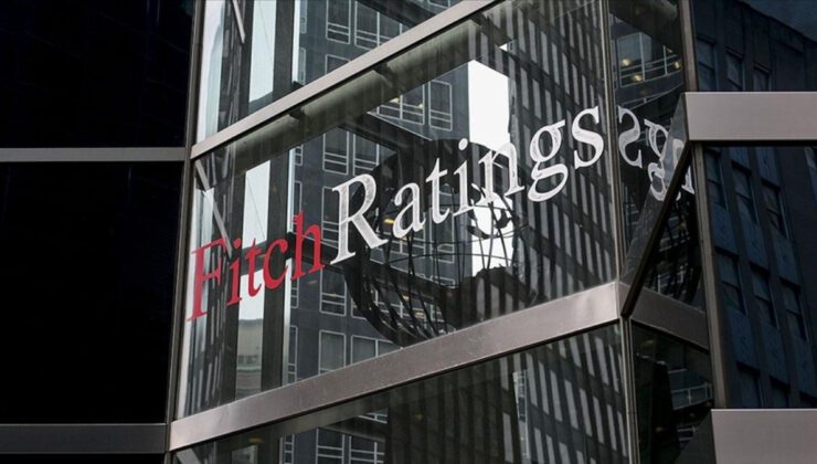 Fransa: Fitch Ratings’in Değerlendirmesi ve Mali Uyum Zorlukları